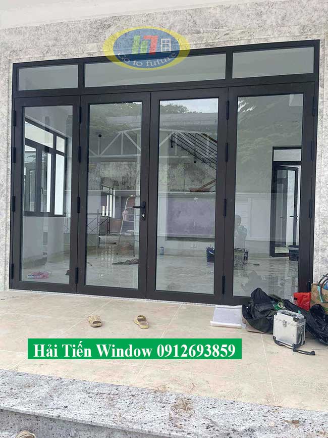 Cửa nhôm XIngfa mặt tiền màu ghi sần