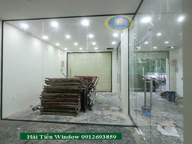 Vách kính cường lực đẹp cho phòng giám đốc